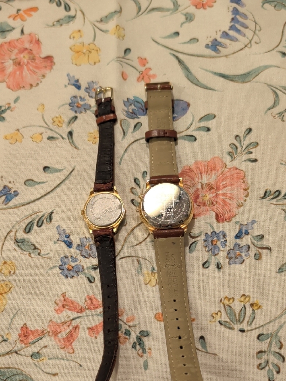 Lorus Gold-Tone Mickey Watch and Disney Winnie the Pooh Watch. - Picture 3 of 5